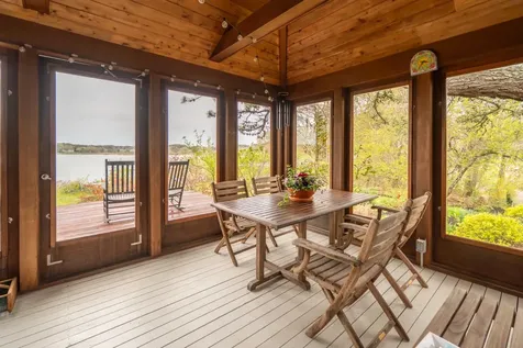 39 Sengekontacket Road Oak Bluffs MA 02557