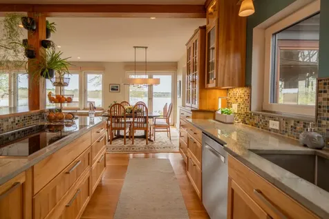 39 Sengekontacket Road Oak Bluffs MA 02557