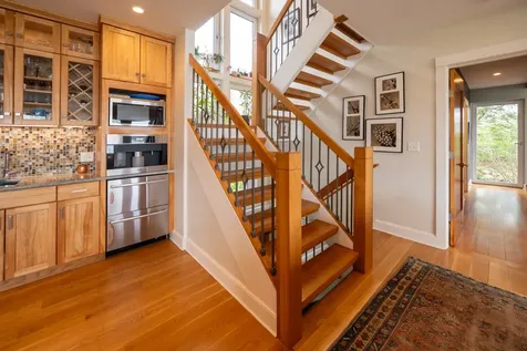 39 Sengekontacket Road Oak Bluffs MA 02557