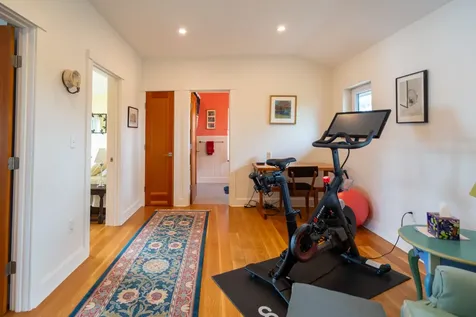 39 Sengekontacket Road Oak Bluffs MA 02557