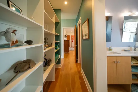 39 Sengekontacket Road Oak Bluffs MA 02557