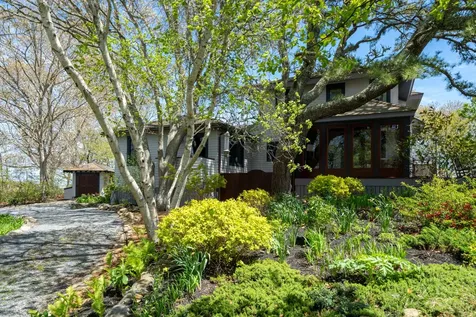 39 Sengekontacket Road Oak Bluffs MA 02557