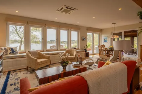 39 Sengekontacket Road Oak Bluffs MA 02557