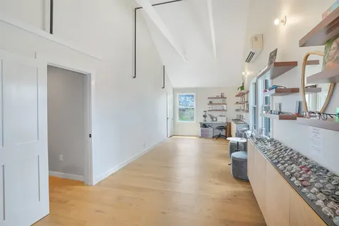 79 Beach Road Vineyard Haven MA 02568