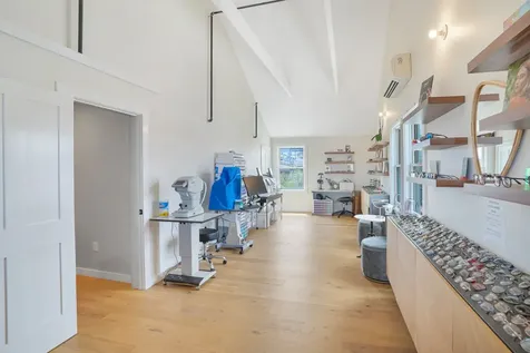 79 Beach Road Vineyard Haven MA 02568