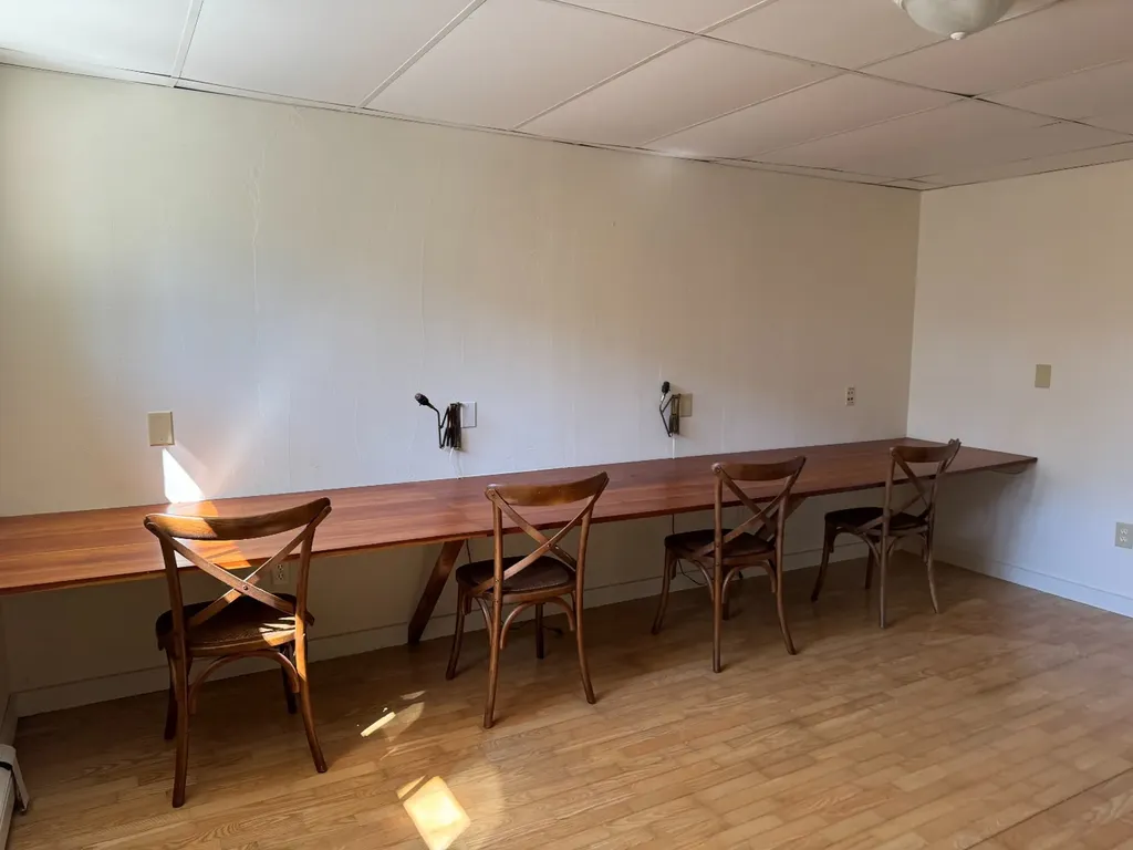 4 Rock Pond Road West Tisbury MA 02568