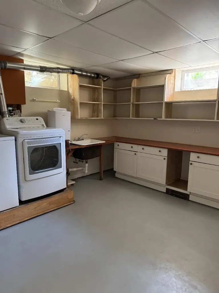 4 Rock Pond Road West Tisbury MA 02568