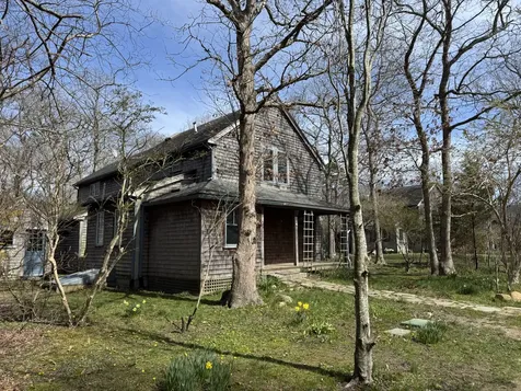 4 Rock Pond Road West Tisbury MA 02568