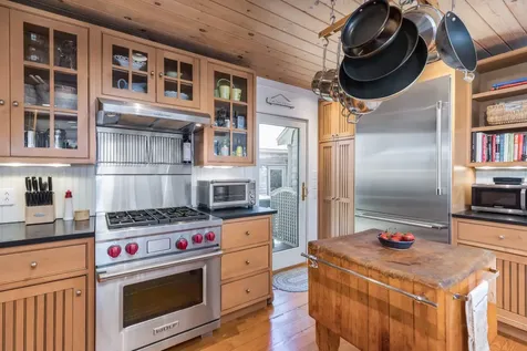 10 Wood Duck Way Oak Bluffs MA 02557