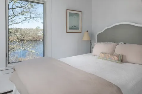 10 Wood Duck Way Oak Bluffs MA 02557