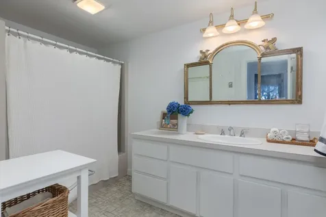 10 Wood Duck Way Oak Bluffs MA 02557