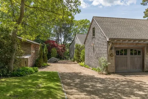 10 Wood Duck Way Oak Bluffs MA 02557