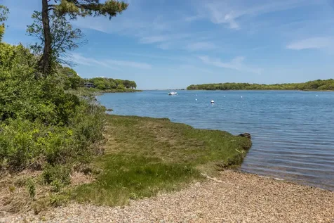 10 Wood Duck Way Oak Bluffs MA 02557