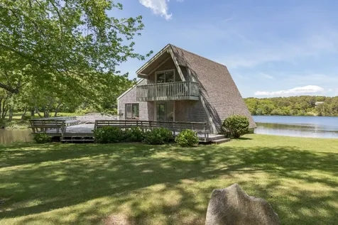 10 Wood Duck Way Oak Bluffs MA 02557