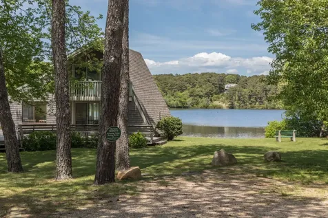 10 Wood Duck Way Oak Bluffs MA 02557