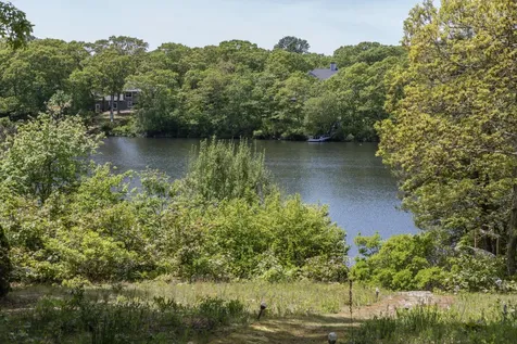 10 Wood Duck Way Oak Bluffs MA 02557