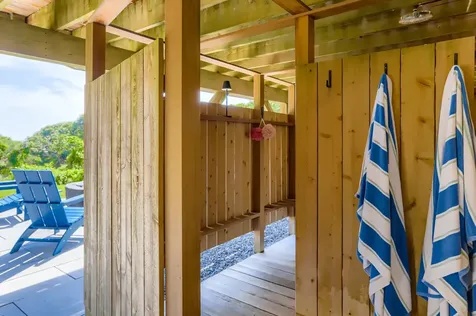 6 Church Street Aquinnah MA 02535