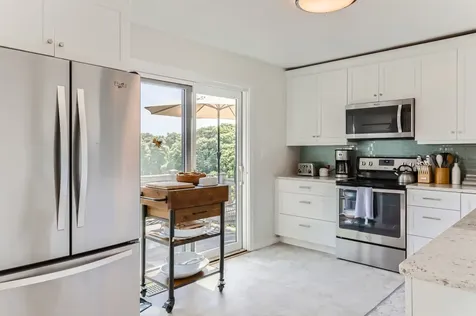 6 Church Street Aquinnah MA 02535