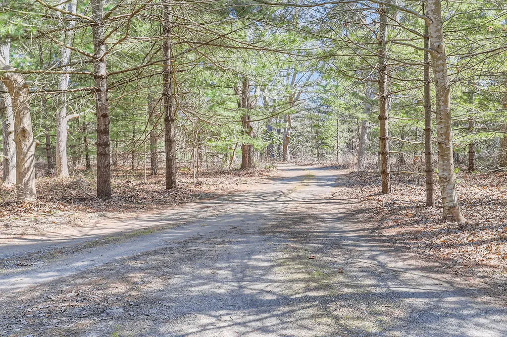 251 State Road West Tisbury MA 02575