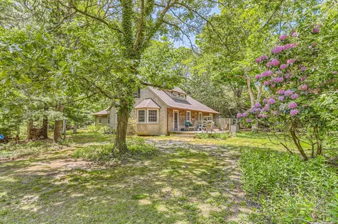 251 State Road West Tisbury MA 02575