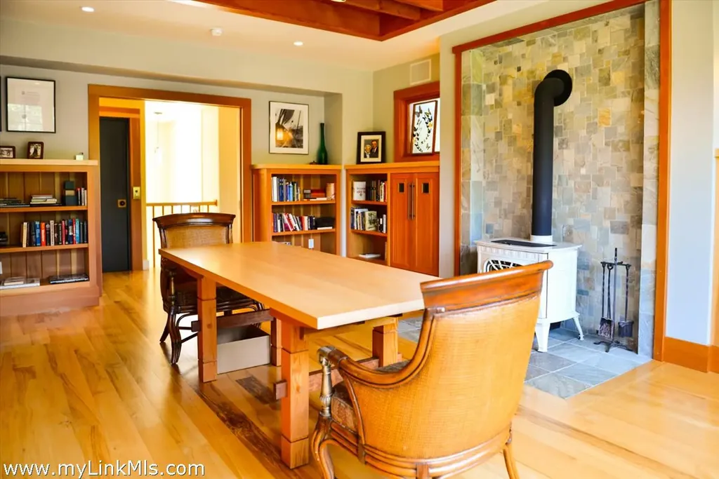 71 Stoney Hill Road Vineyard Haven MA 02568