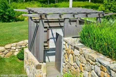 71 Stoney Hill Road Vineyard Haven MA 02568