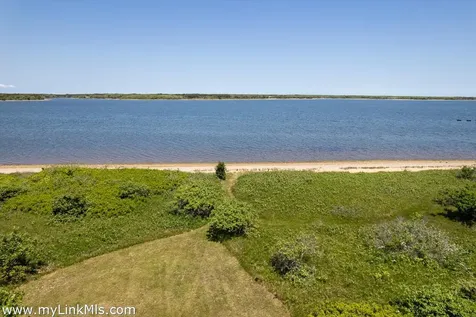 146 Quansoo Road Chilmark MA 02535