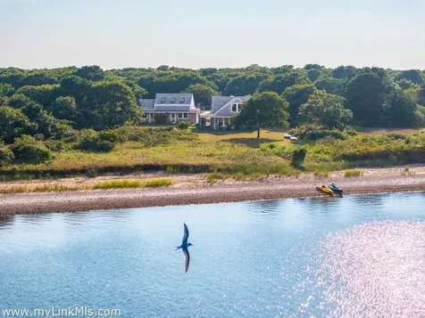 146 Quansoo Road Chilmark MA 02535