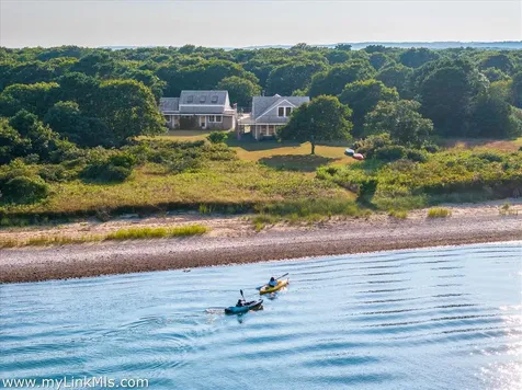 146 Quansoo Road Chilmark MA 02535