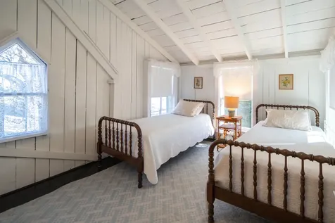 46 Kennebec Avenue Oak Bluffs MA 02557