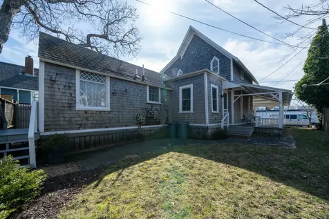 46 Kennebec Avenue Oak Bluffs MA 02557