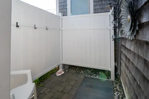 46 Kennebec Avenue Oak Bluffs MA 02557