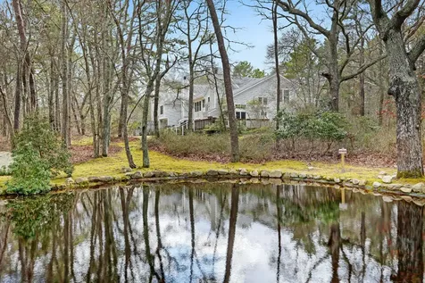 150 Cove Road Vineyard Haven MA 02568