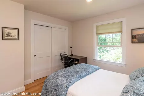 27 Chapde Lane Vineyard Haven MA 02568