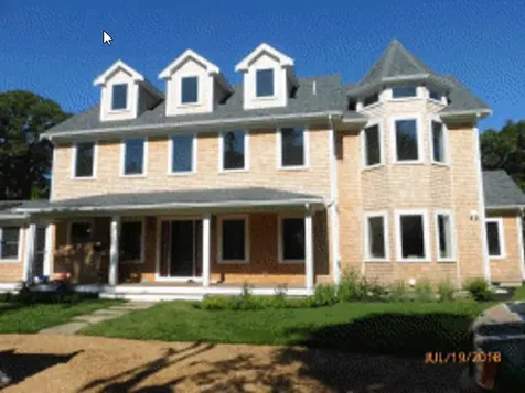 90 Munroe Avenue Oak Bluffs MA 02568