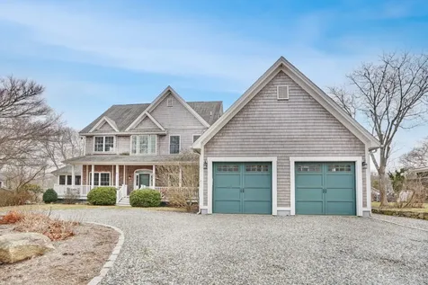 42 Daggett Avenue Vineyard Haven MA 02568