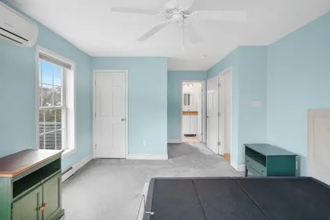 42 Daggett Avenue Vineyard Haven MA 02568