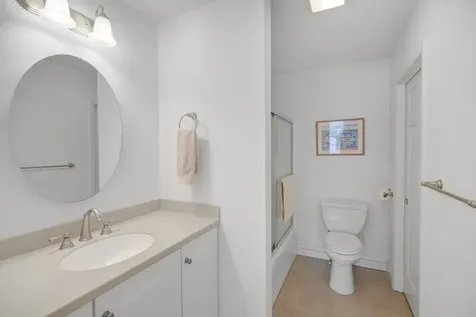 42 Daggett Avenue Vineyard Haven MA 02568