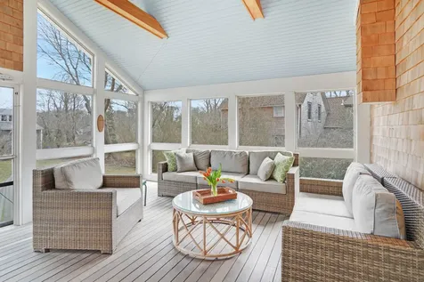 42 Daggett Avenue Vineyard Haven MA 02568