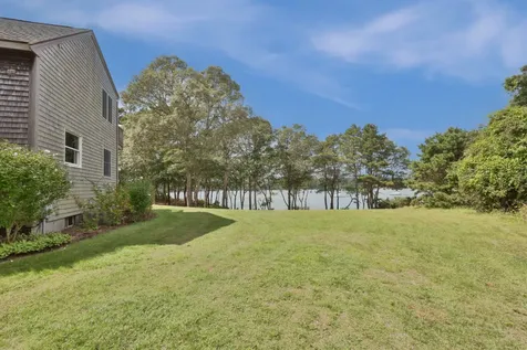 267 Barnes Road Oak Bluffs MA 02557