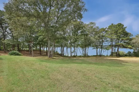 267 Barnes Road Oak Bluffs MA 02557