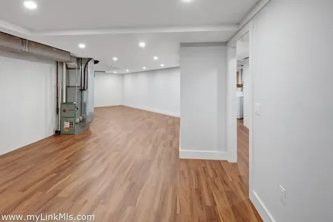 267 Barnes Road Oak Bluffs MA 02557