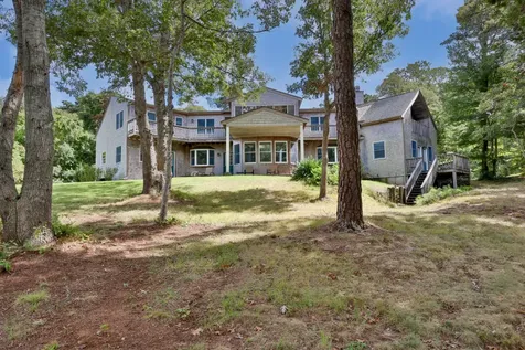 267 Barnes Road Oak Bluffs MA 02557