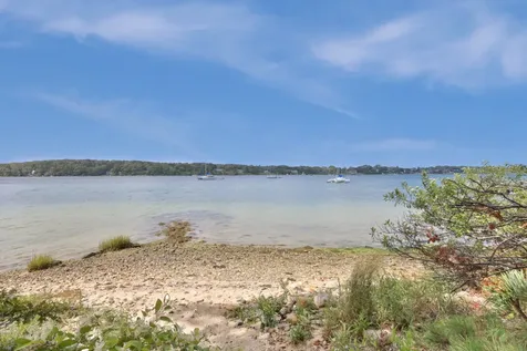 267 Barnes Road Oak Bluffs MA 02557