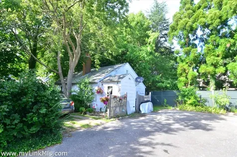 11 Norton Street Edgartown MA 02539