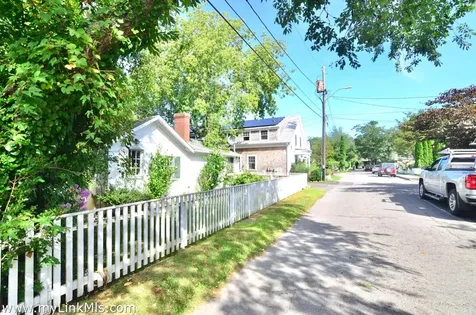 11 Norton Street Edgartown MA 02539