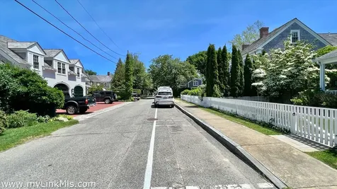 11 Norton Street Edgartown MA 02539