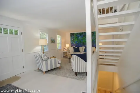 8 Massasoit Road Edgartown MA 02539