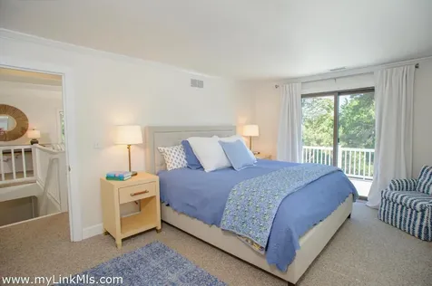 8 Massasoit Road Edgartown MA 02539