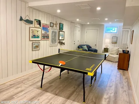 8 Massasoit Road Edgartown MA 02539